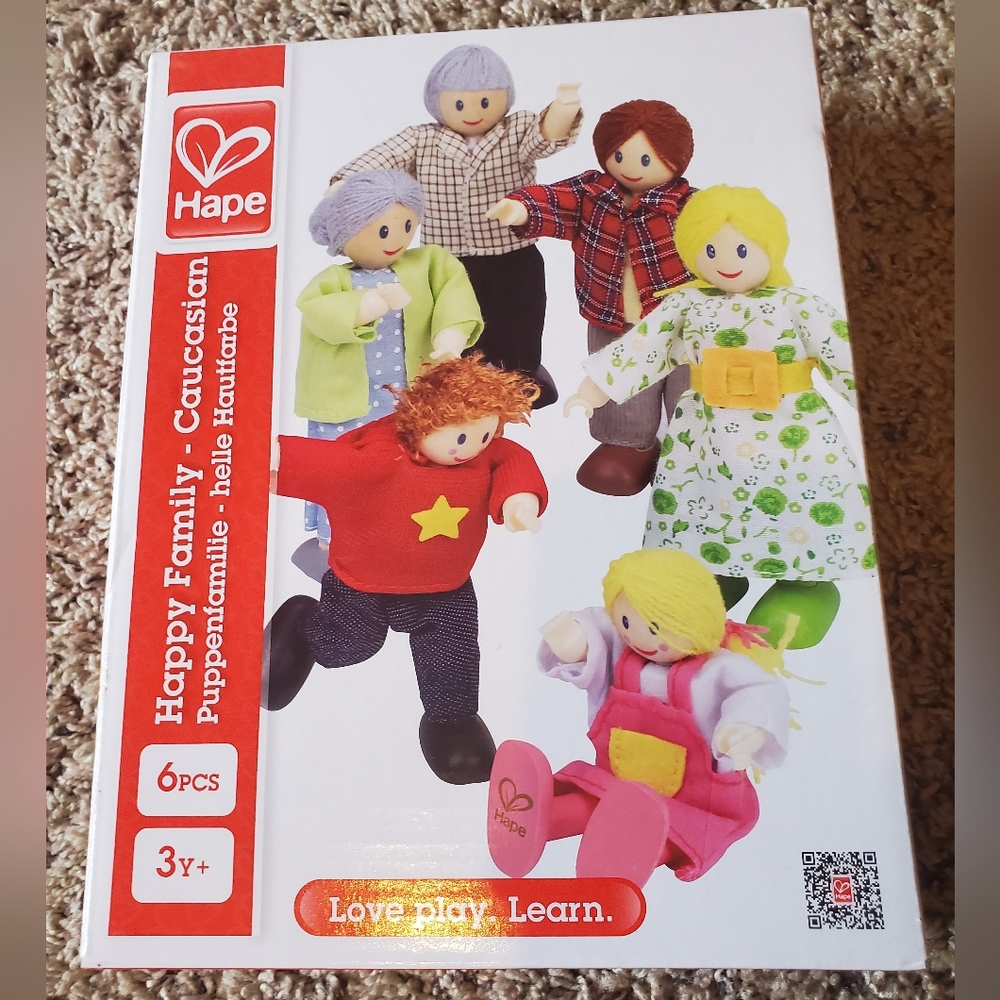 Hape Happy Family dolls